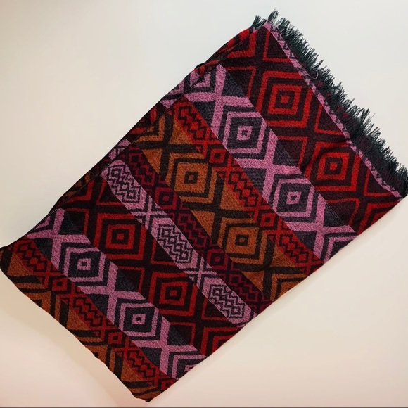 Maurices Aztec pattern scarf - Picture 1 of 8
